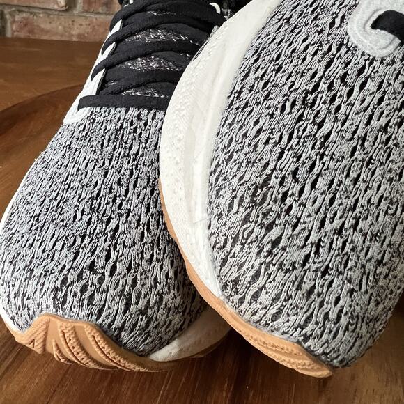 Brooks Adrenaline GTS 24 Supportive Womens 9 Oreo Gray Running Shoes Sneakers - Picture 10 of 16